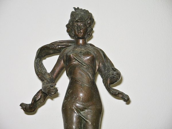 bronzierte Statuette "Dame mit wehendem Schal" um 1900 ~ sign. Rosseau