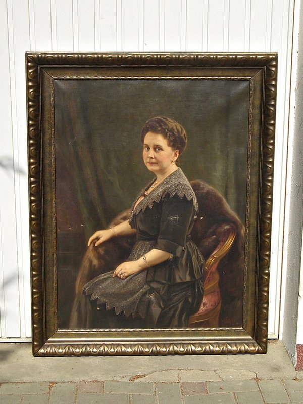 großes, gerahmtes Ölbild auf Leinwand "Damenporträt" um 1920 ~ sign. K.A. Berg