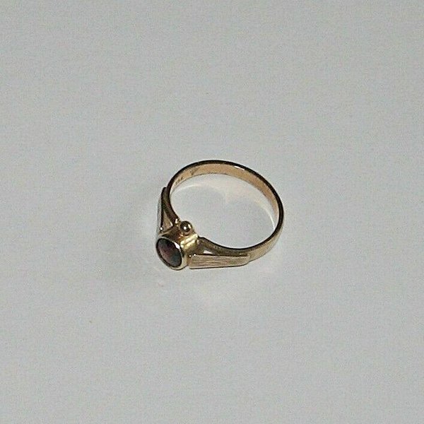 Damen-Ring mit rotem Stein ~ 333er Gold ~ Ringgröße 50