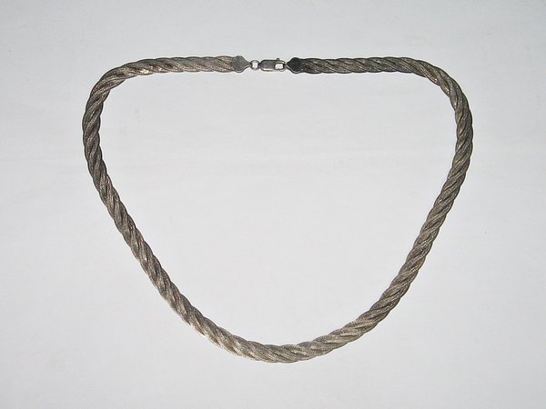 breite silberne Damen-Halskette