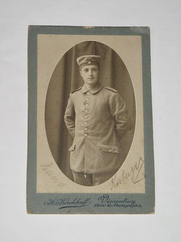 CDV-Foto "Junger Soldat mit Eisernem Kreuz" 1915