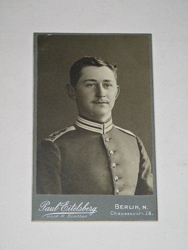 CDV-Foto "Junger Soldat - Brustbild" um 1914