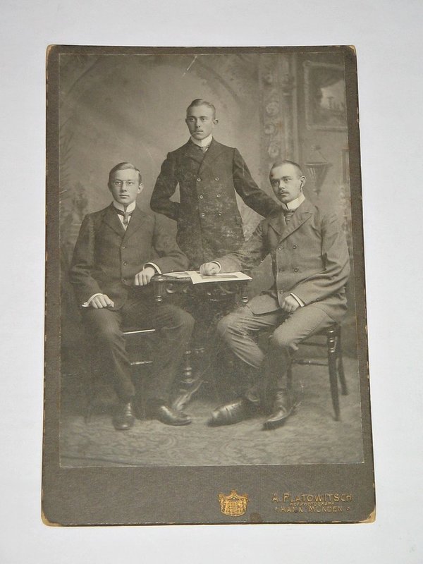 Kabinettfoto "Drei Brüder" ~ um 1915