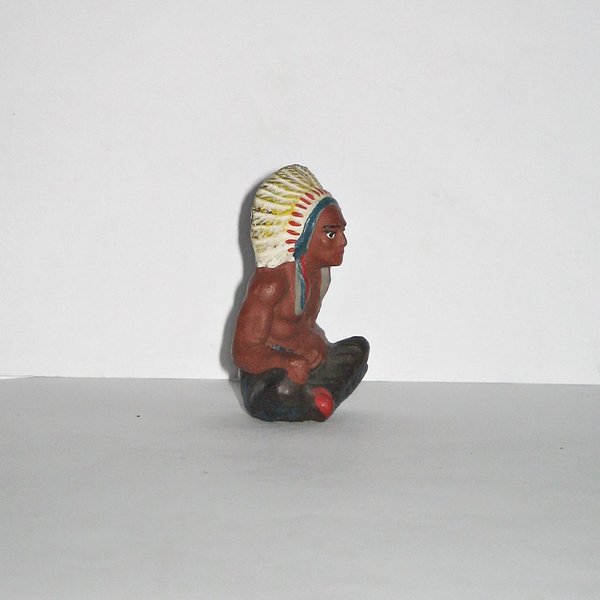 sitzender Indianer ~ Elastolin Massefigur