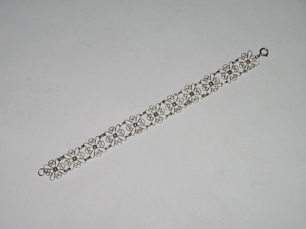 feine, leichte Armkette mit floralen Gliedern ~ 835er Silber