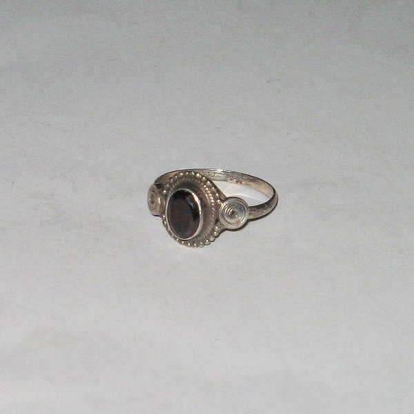 Silber-Ring mit dunkelrotem Stein ~  925er ~ Ringgröße 57/58