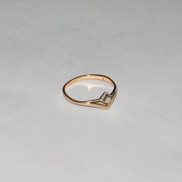 Damen-Ring mit Brilliant ~ 583er Rotgold ~ Ringgröße 56