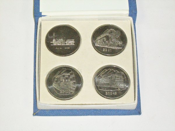 4 Medaillen der Reichsbahndirektion Berlin
