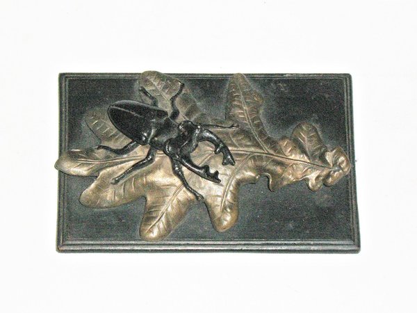 Hirschkäfer auf Eichenblatt ~ Bronze