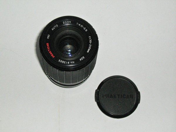 Pentacon Prakticar Zoom Objektiv 1:4,0-5,6 f=70-210mm