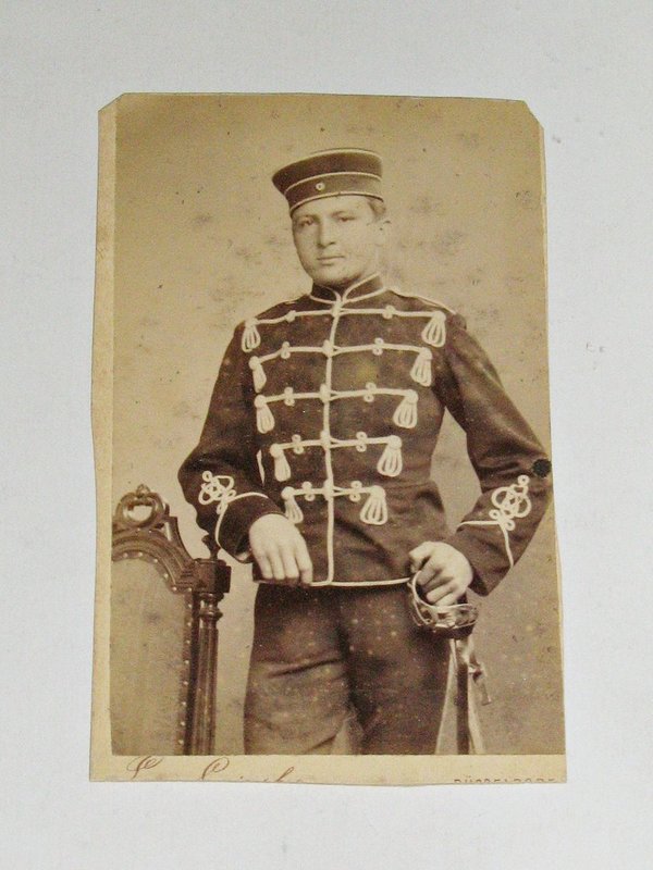 CDV-Foto "Junger Mann in preußischer Husarenuniform " um 1890