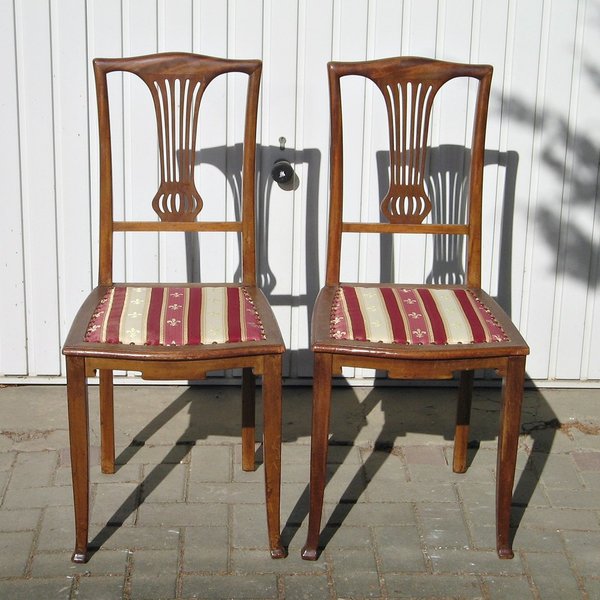 2 Jugendstil-Stühle ~ wohnfertig aufgearbeitet