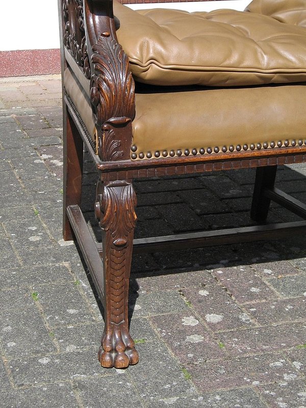 exquisiter Wangenschreibtisch mit passendem Stuhl um 1920