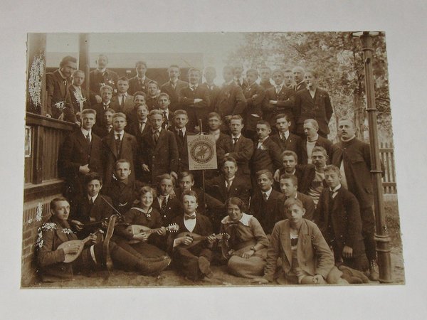 Foto "Vorstädtischer Turn-Verein 1862 - Jugend-Abteilung" um 1910