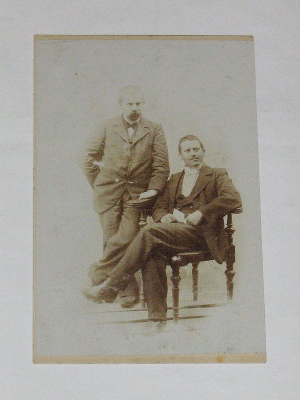 Foto "zwei Männer" um 1890