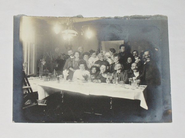Foto "feiernde Gesellschaft" ~ um 1910