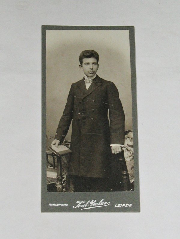 Foto "Junger Mann" um 1910