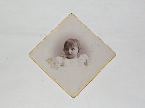 Foto "Kleinkind" um 1900 ~ ungewöhnliches Format