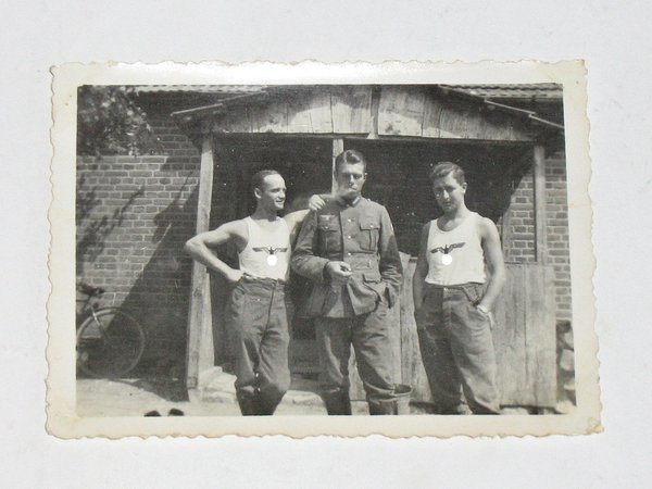 18 Soldaten-Fotos um 1939