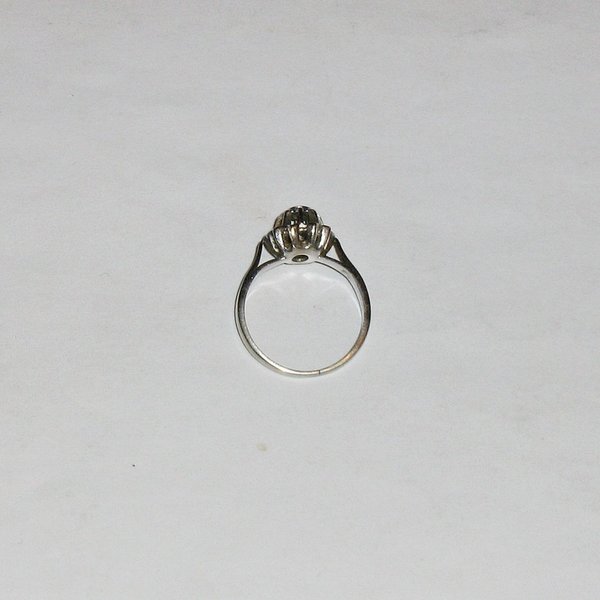 Damen-Ring mit Brilliant ~ 585er Weißgold ~ Ringgröße 54