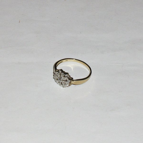 blütenförmiger Damen-Ring ~ 333er Gold ~ Ringgröße 54