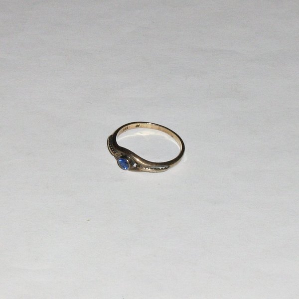 Damen-Ring mit blauem Schmuckstein ~ 333er Gold ~ Ringgröße 53
