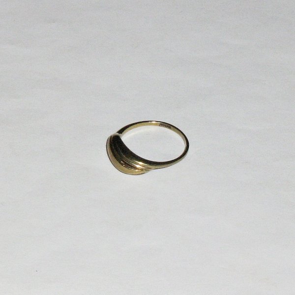 geschwungener Damen-Ring ~ 333er Gold ~ RG 53/54