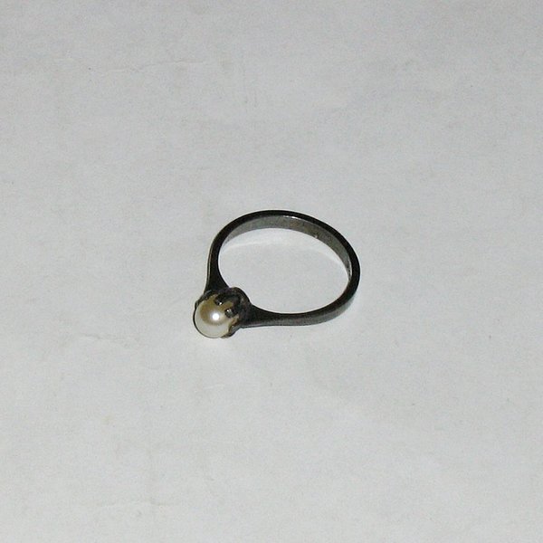 Damen-Ring mit Perle ~ 835er Silber ~ Ringgröße 52